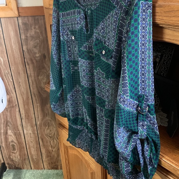 AB studio blouse size extra large two front sheer material - Picture 3 of 5